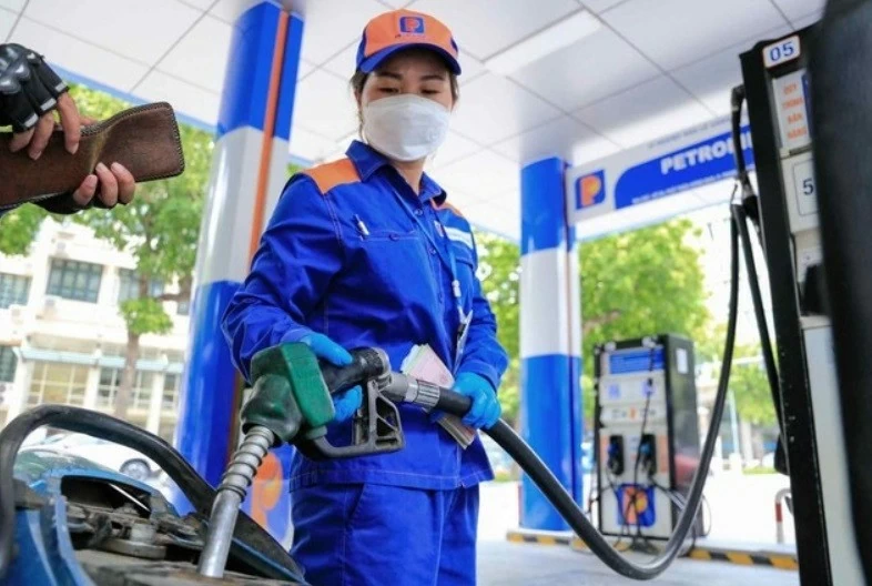 Giá xăng dầu hôm nay 14/11: Giá xăng dầu hôm nay 14/11: Thế giới chốt phiên tăng nhẹ; xăng trong nước chiều nay nhiều khả năng sẽ giảm