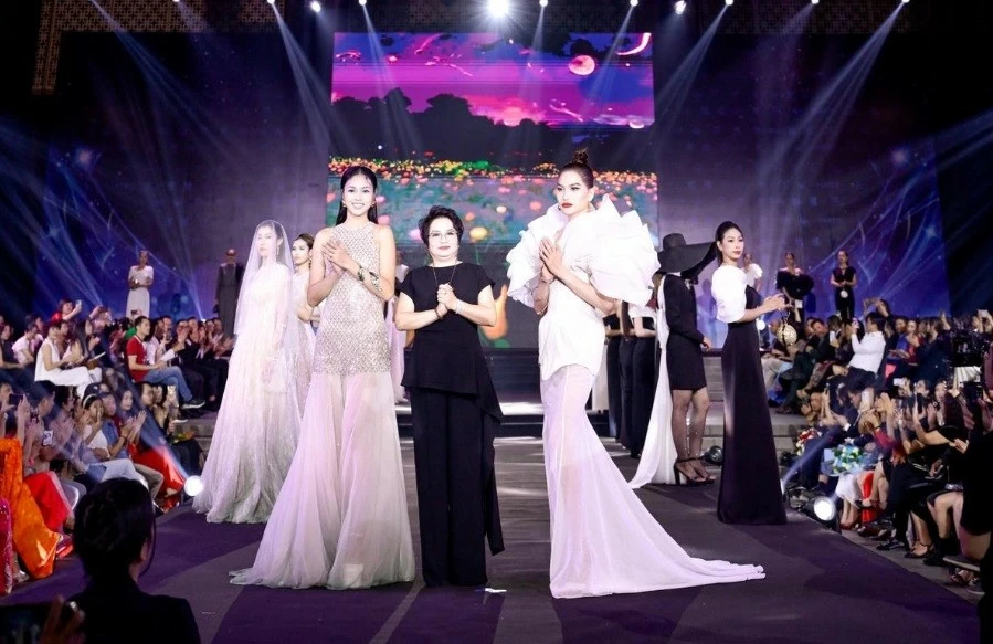 'Cội nguồn tinh hoa hội tụ': Gắn kết giữa giá trị truyền thống và thời trang hiện đại