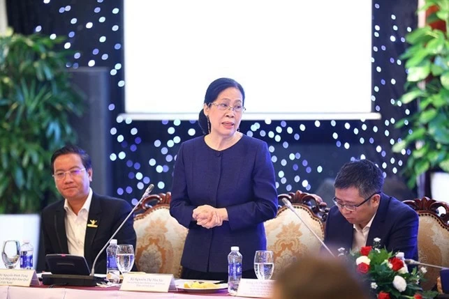 Bà Nguyễn Thị Thu Sắc - Chủ tịch Hiệp hội Chế biến và Xuất khẩu Thuỷ sản Việt Nam phát biểu tại Toạ đàm. Bà Nguyễn Thị Thu Sắc - Chủ tịch Hiệp hội Chế biến và Xuất khẩu Thuỷ sản Việt Nam phát biểu tại Toạ đàm.