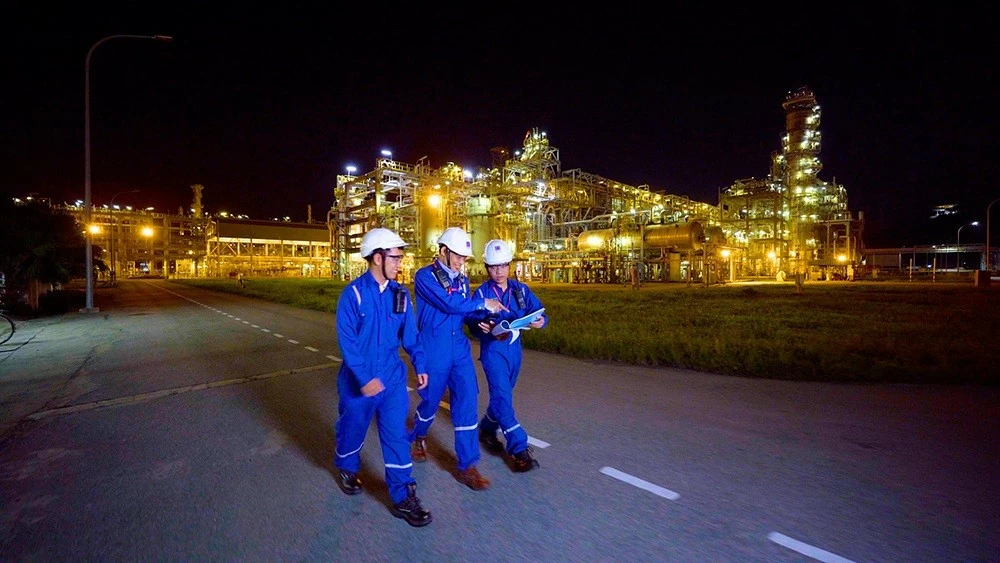 PetroVietnam mục tiêu 1 triệu tỷ đồng doanh thu năm 2024 PetroVietnam mục tiêu 1 triệu tỷ đồng doanh thu năm 2024