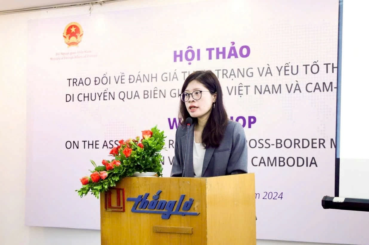 Đánh giá thực trạng và yếu tố thúc đẩy dịch chuyển qua biên giới giữa Việt Nam và Campuchia Đánh giá thực trạng và yếu tố thúc đẩy dịch chuyển qua biên giới giữa Việt Nam và Campuchia