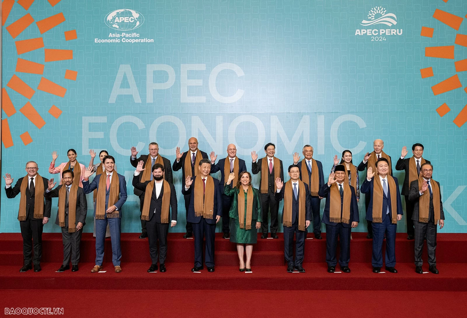 Chủ tịch nước Lương Cường cùng các lãnh đạo dự Hội nghị Cấp cao APEC lần thứ 31 tại Peru tháng 11/2024. Chủ tịch nước Lương Cường cùng các lãnh đạo dự Hội nghị Cấp cao APEC lần thứ 31 tại Peru tháng 11/2024.