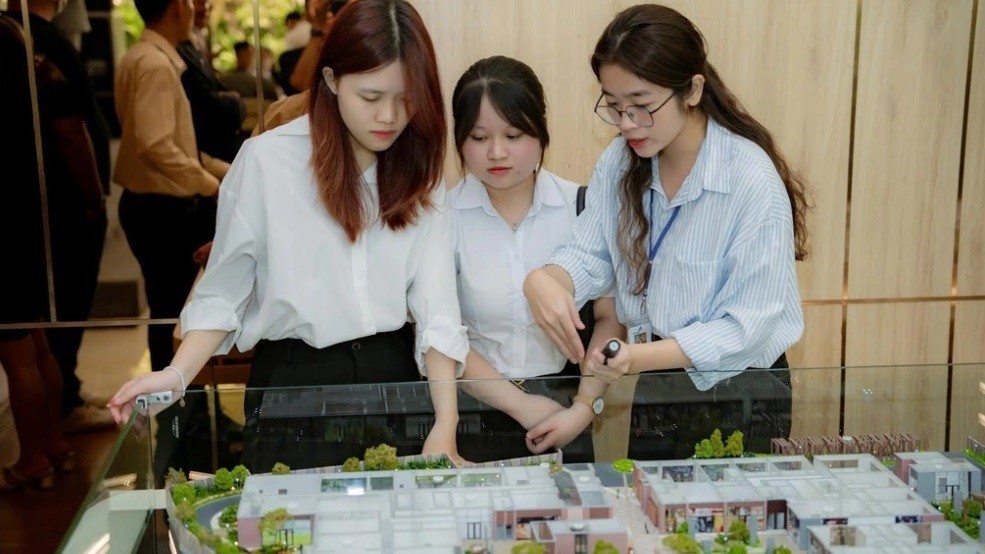 73 nhung nguoi da ket hon nhung chua co con du dinh mua nha trong 1 nam toi