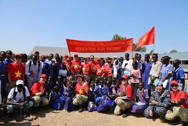 Bệnh viện Dã chiến Việt Nam lan toả yêu thương tại Nam Sudan Bệnh viện dã chiến Việt Nam lan toả yêu thương tại Nam Sudan