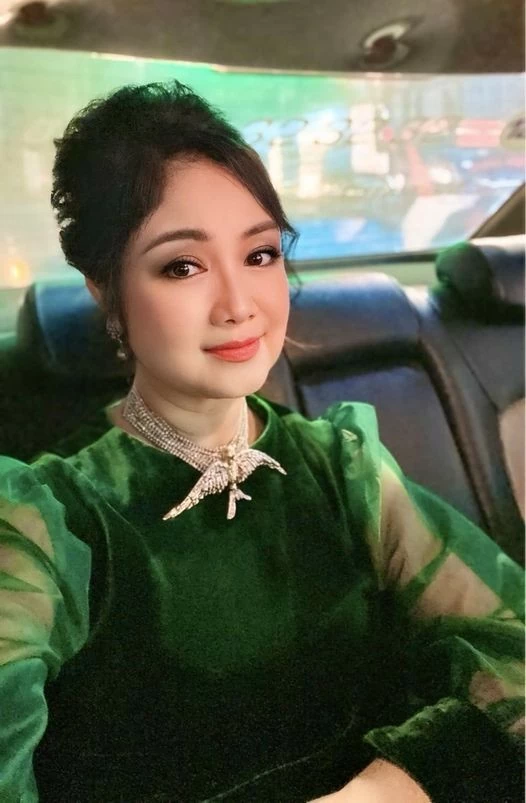 NSND Thu Hà NSND Thu Hà
