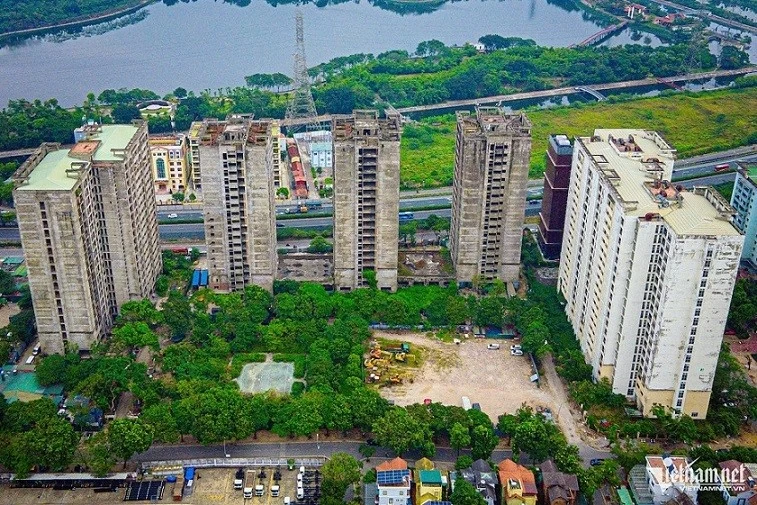 3 tòa nhà khu nhà ở cho học sinh, sinh viên Pháp Vân - Tứ Hiệp được chuyển đổi thành nhà ở xã hội cho thuê. Ảnh: Thảo Quyên 3 tòa nhà khu nhà ở cho học sinh, sinh viên Pháp Vân - Tứ Hiệp được chuyển đổi thành nhà ở xã hội cho thuê. Ảnh: Thảo Quyên