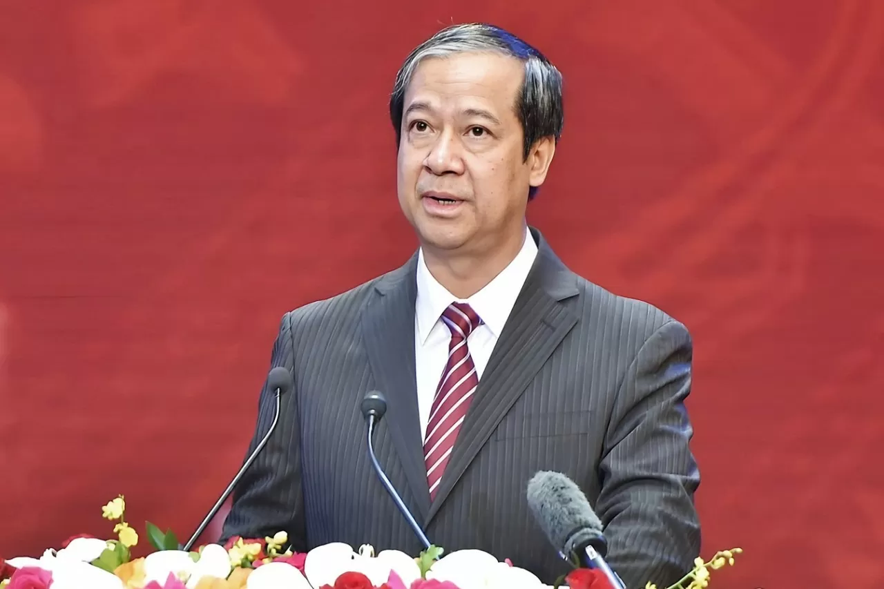 Bộ trưởng GD&ĐT Nguyễn Kim Sơn: Các nhà giáo trong kỷ nguyên mới cần thể hiện bản lĩnh, coi thách thức chính là cơ hội Bộ trưởng GD&ĐT Nguyễn Kim Sơn: Các nhà giáo trong kỷ nguyên mới cần thể hiện bản lĩnh, coi thách thức chính là cơ hội