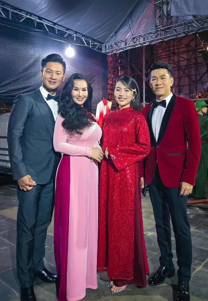 Sao Việt Sao Việt