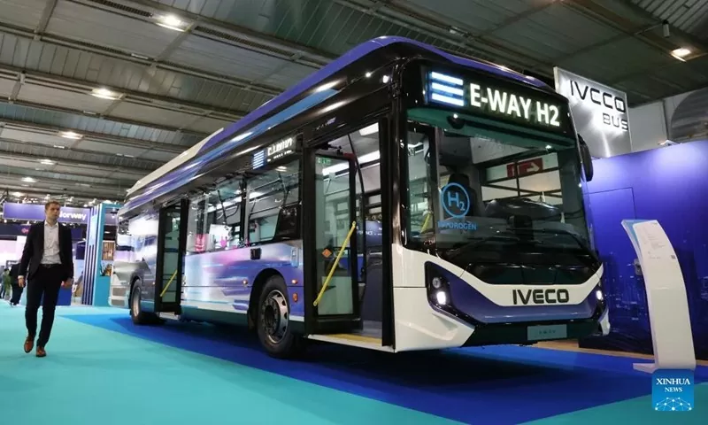 Điểm tin thế giới sáng 20/11: Trung Quốc-Pakistan sắp tập trận, tàu ngầm hạt nhân Mỹ cập cảng Hàn Quốc, Iran phản đối Anh và EU Điểm tin thế giới sáng 20/11: Trung Quốc-Pakistan sắp tập trận, tàu ngầm hạt nhân Mỹ cập cảng Hàn Quốc, Iran phản đối Anh và EU