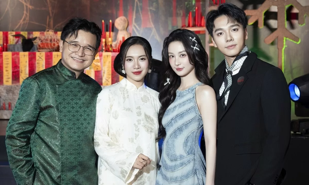 Hoa hậu Thùy Tiên ra mắt phim mới Hoa hậu Thùy Tiên ra mắt phim mới