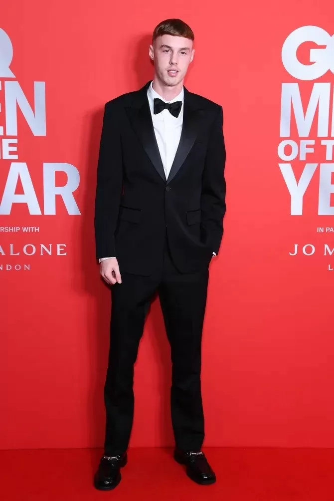 Cole Palmer lần đầu xuất hiện trước công chúng cùng bạn gái mỹ nhân đồng hương Cole Palmer lần đầu xuất hiện trước công chúng cùng bạn gái mỹ nhân đồng hương