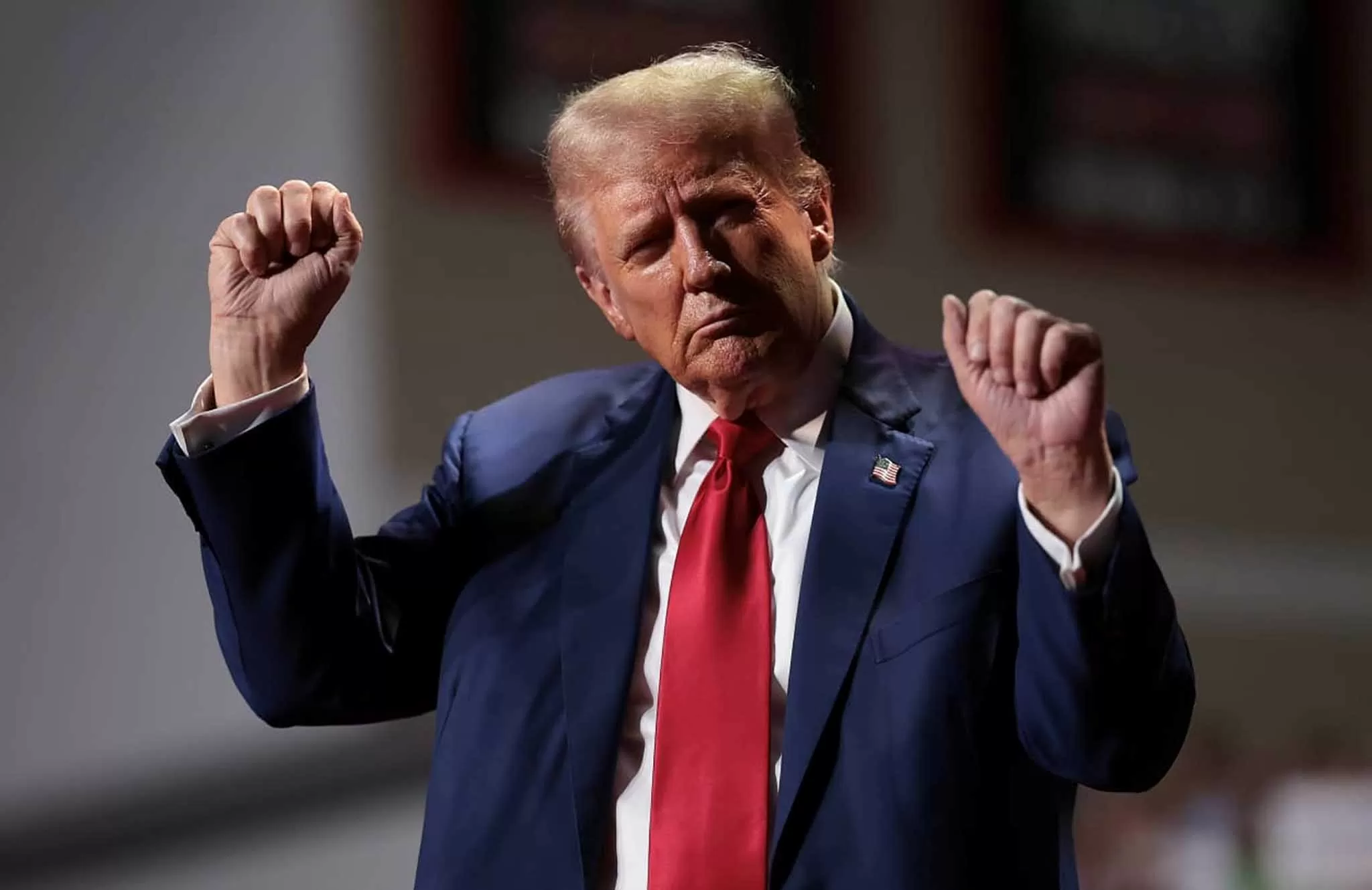Người Mỹ lại kỳ vọng về những cam kết của ông Trump, đưa “Nước Mỹ vĩ đại trở lại!”. (Nguồn: Getty Images) Người Mỹ lại kỳ vọng về những cam kết của ông Trump, đưa “Nước Mỹ vĩ đại trở lại!”. (Nguồn: Getty Images)