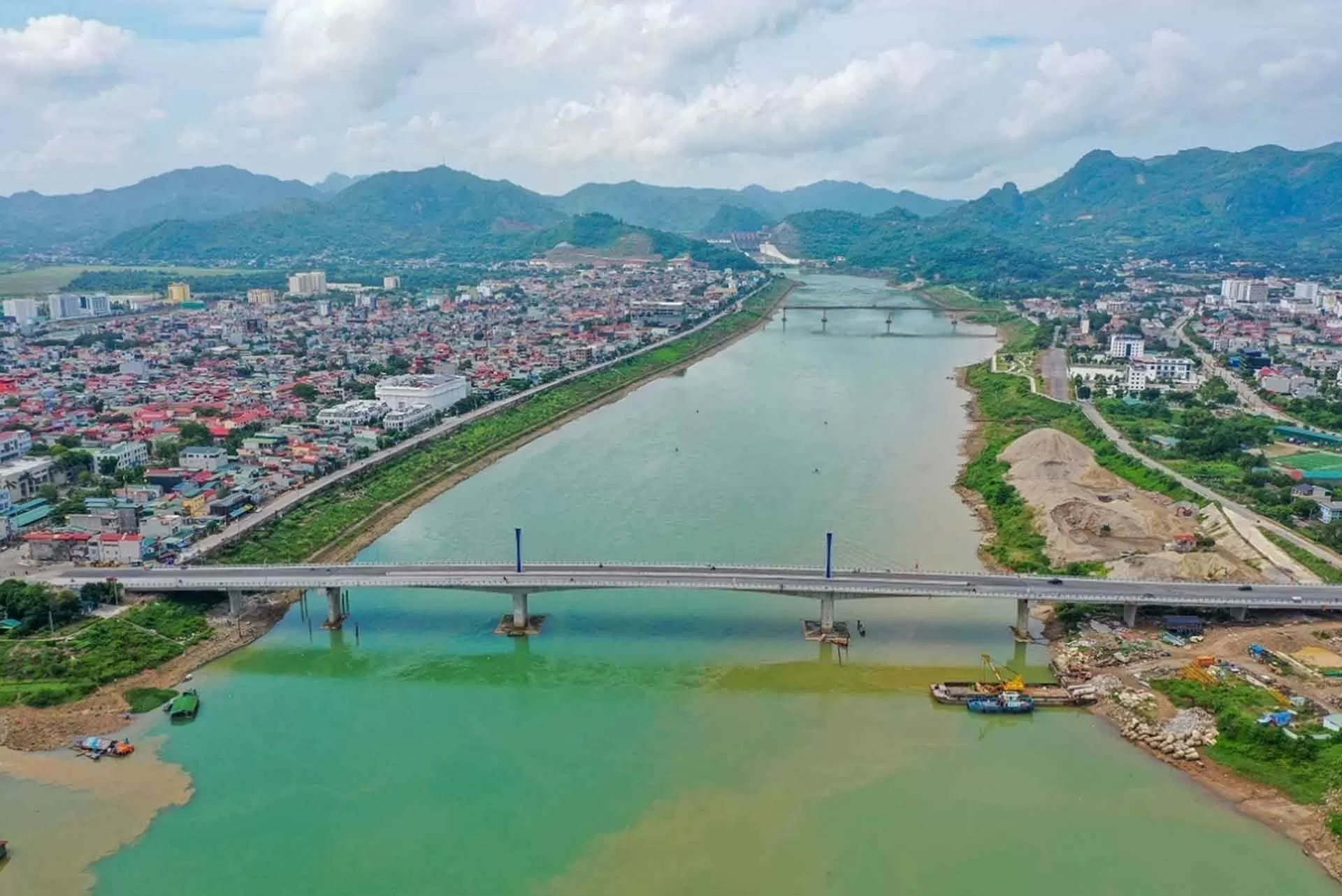 Hòa Bình tạo sức hút từ bốn khâu đột phá chiến lược Hòa Bình tạo sức hút từ bốn khâu đột phá chiến lược