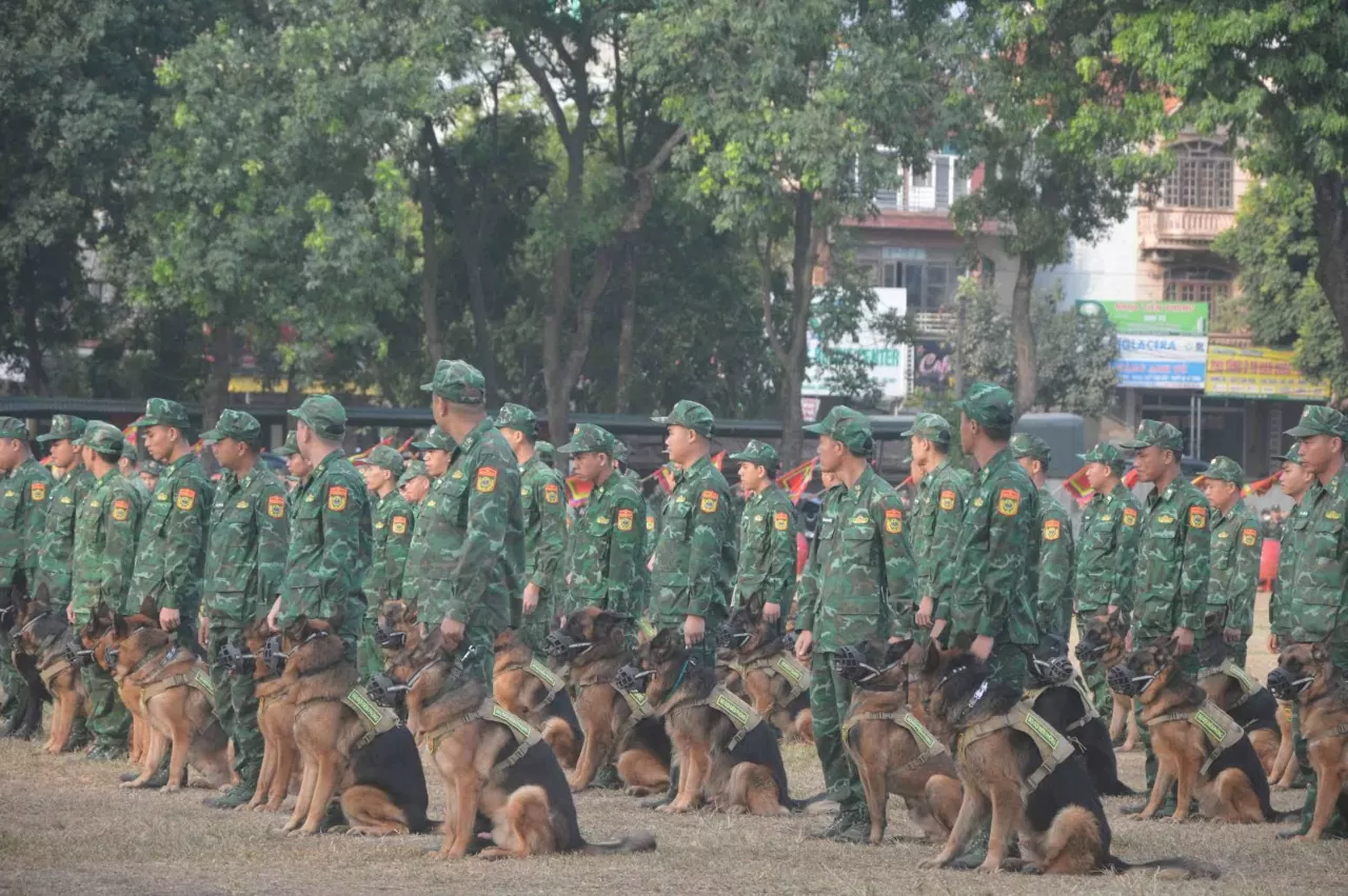 Những 'chiến sĩ đặc biệt' tại Triển lãm quốc phòng quốc tế Việt Nam 2024 Những 'chiến sĩ đặc biệt' tại Triển lãm quốc phòng quốc tế Việt Nam 2024