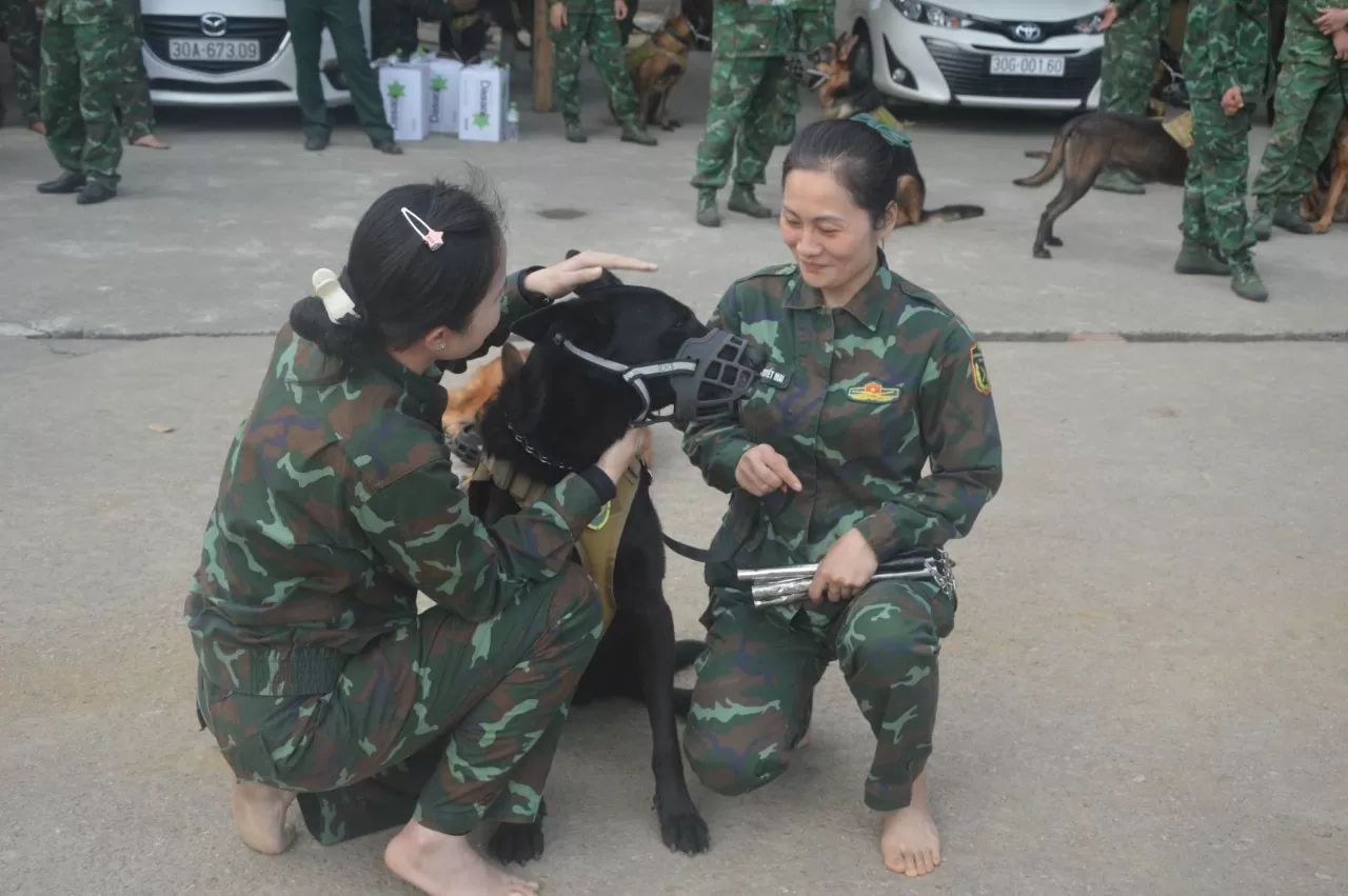 Những 'chiến sĩ đặc biệt' tại Triển lãm quốc phòng quốc tế Việt Nam 2024