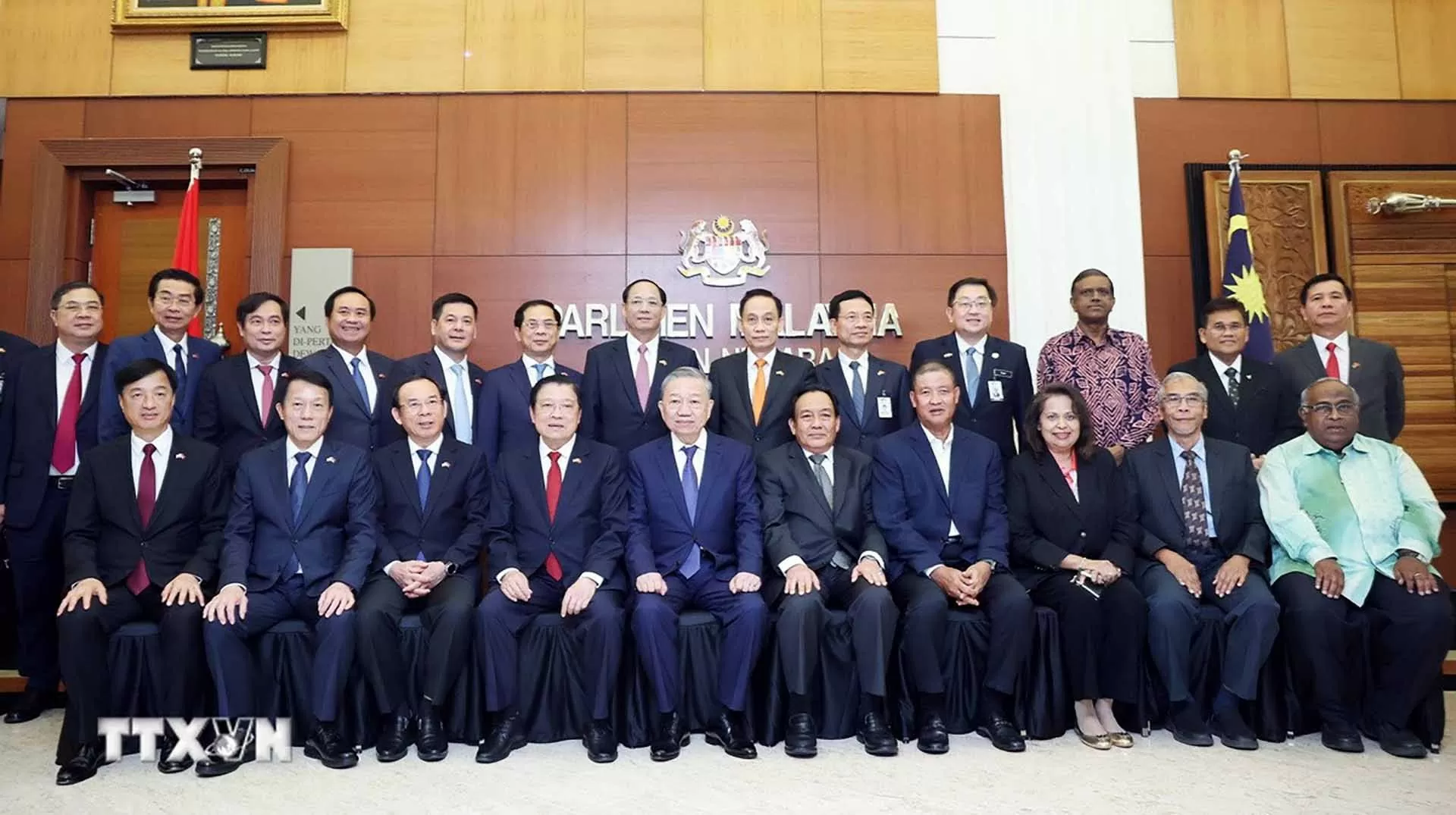 Tổng Bí thư Tô Lâm hội kiến Chủ tịch Thượng viện Malaysia Tổng Bí thư Tô Lâm hội kiến Chủ tịch Thượng viện Malaysia