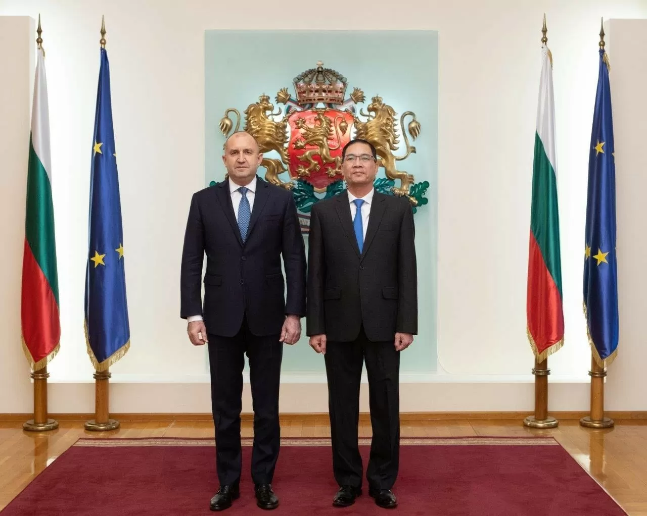 Đại sứ Đỗ Hoàng Long chỉ ra 5 ý nghĩa lớn từ chuyến thăm Việt Nam của Tổng thống Bulgaria Rumen Radev Đại sứ Đỗ Hoàng Long chỉ ra 5 ý nghĩa lớn từ chuyến thăm Việt Nam của Tổng thống Bulgaria Rumen Radev