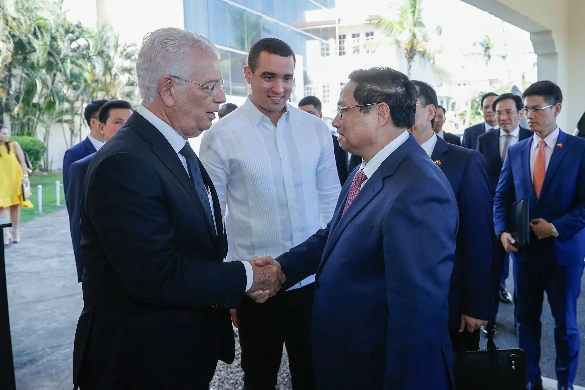 Phát biểu chính sách Phát biểu chính sách