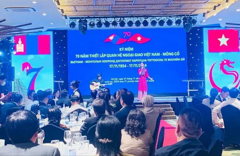 Gặp gỡ hữu nghị kỷ niệm 70 năm ngày thiết lập quan hệ ngoại giao Việt Nam-Mông Cổ Gặp gỡ hữu nghị kỷ niệm 70 năm ngày thiết lập quan hệ ngoại giao Việt Nam-Mông Cổ