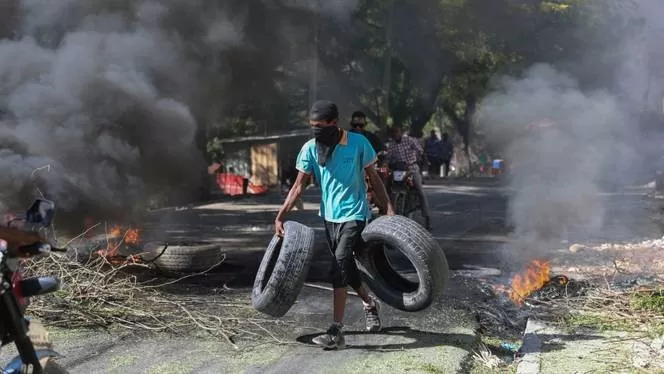 Haiti: Bạo lực leo thang, hơn 150 người thiệt mạng, Tổng thống Pháp dính 'vạ miệng' khiến Port-au-Prince nổi giận Haiti: Bạo lực leo thang, hơn 150 người thiệt mạng, Tổng thống Pháp dính 'vạ miệng' khiến Port-au-Prince nổi giận