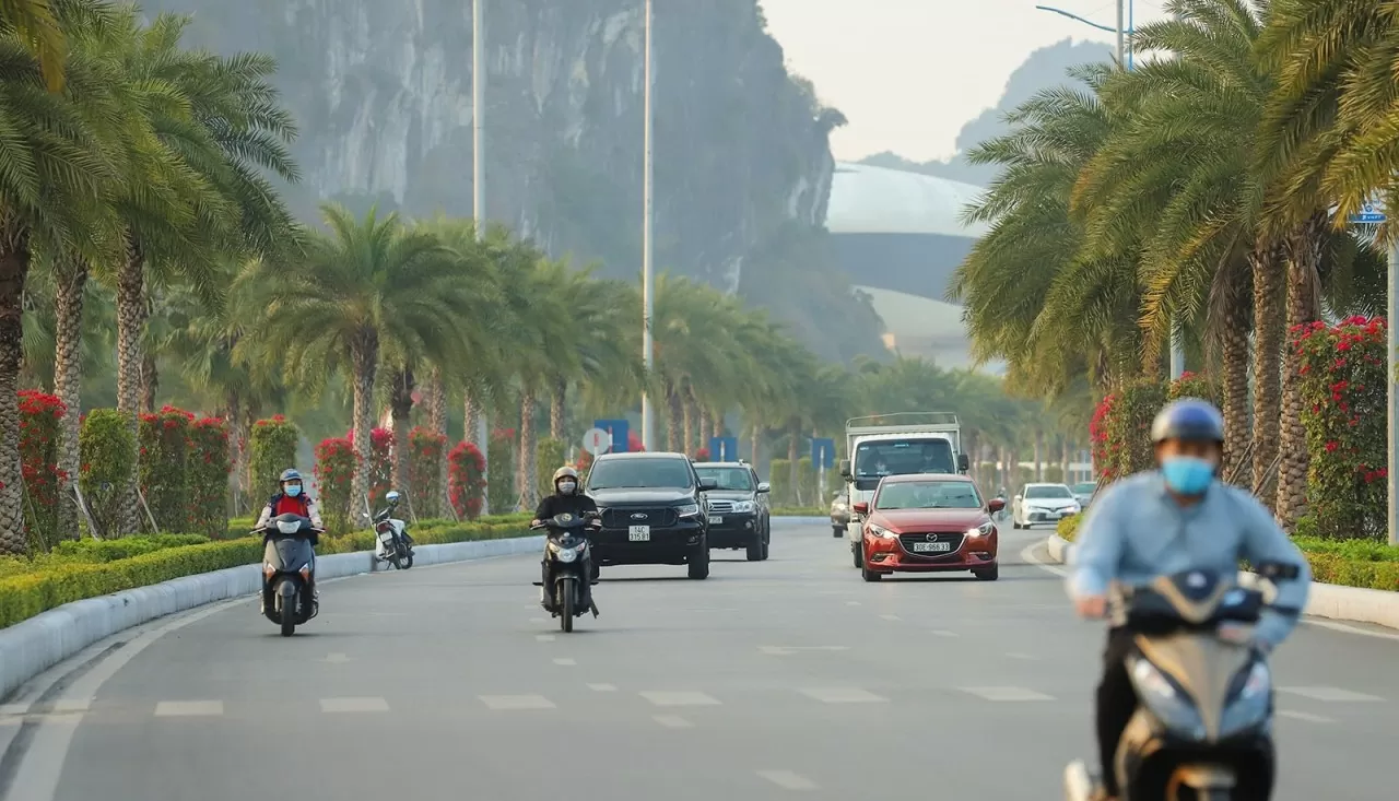 Mê mẩn khung cảnh của cung đường bao biển đẹp nhất Việt Nam ở Quảng Ninh Mê mẩn khung cảnh của cung đường bao biển đẹp nhất Việt Nam ở Quảng Ninh