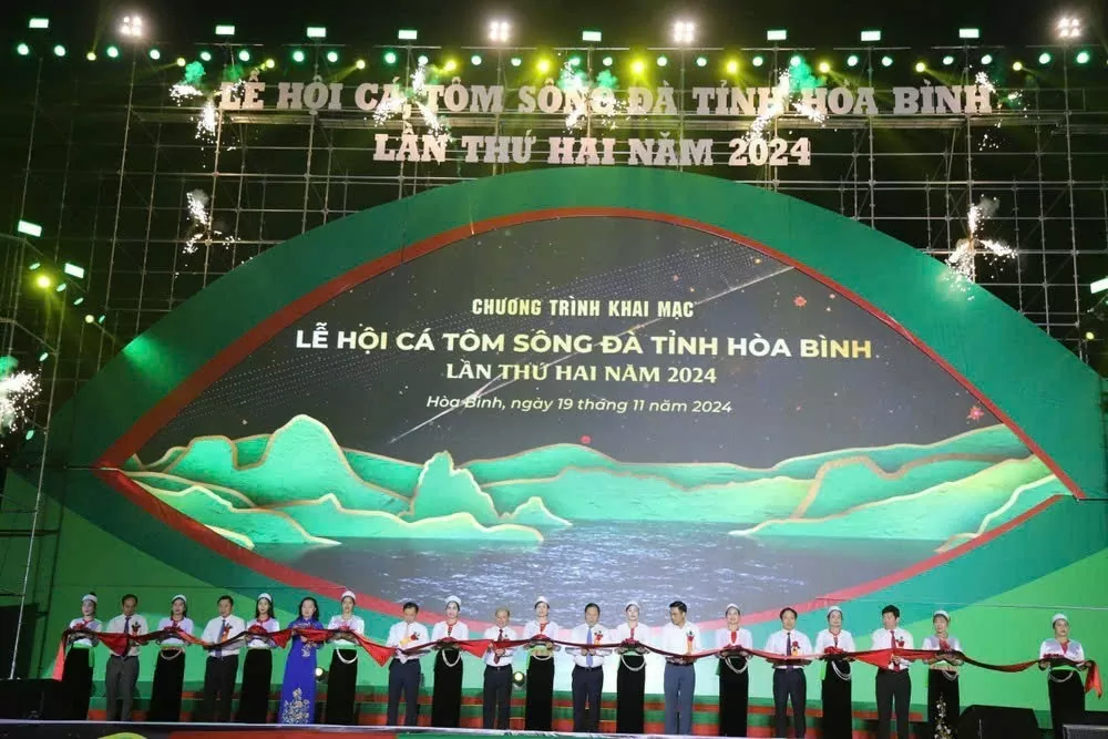 Hòa Bình tạo sức hút từ bốn khâu đột phá chiến lược Hòa Bình tạo sức hút từ bốn khâu đột phá chiến lược