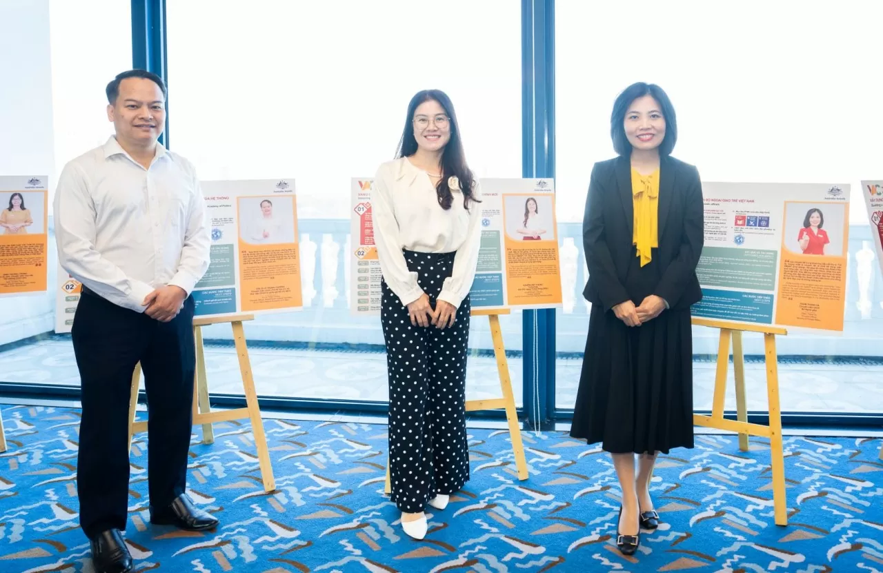 Lãnh đạo chiến lược hướng tới phát triển kinh tế - xã hội bền vững Lãnh đạo chiến lược hướng tới phát triển kinh tế - xã hội bền vững