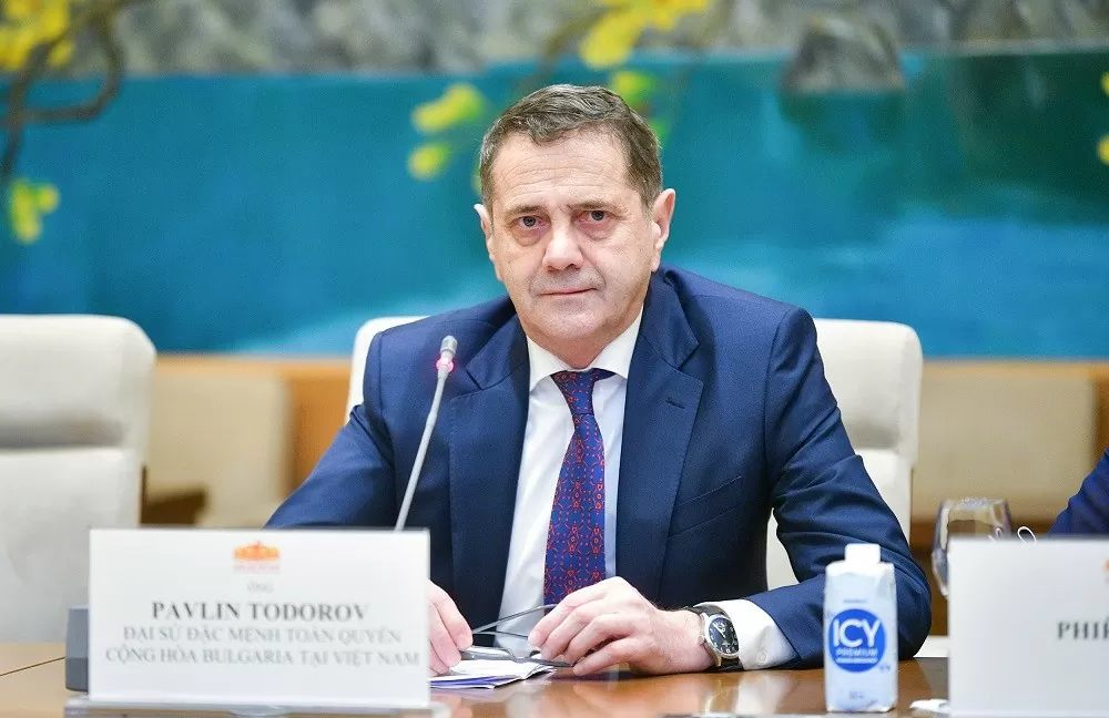 Đại sứ Bulgaria kỳ vọng chuyến thăm của Tổng thống Rumen Radev sẽ tạo động lực mạnh mẽ cho hợp tác song phương, thu về kết quả hữu hình Đại sứ Bulgaria kỳ vọng chuyến thăm của Tổng thống Rumen Radev sẽ tạo động lực mạnh mẽ cho hợp tác song phương, thu về kết quả hữu hình