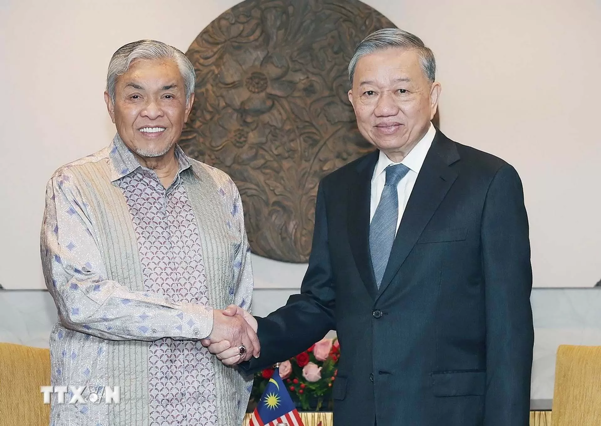 Việt Nam-Malaysia: Thúc đẩy, phát huy hiệu quả tiềm năng hợp tác trong bối cảnh hai nước đang bước vào giai đoạn phát triển mới Việt Nam-Malaysia: Thúc đẩy, phát huy hiệu quả tiềm năng hợp tác trong bối cảnh hai nước đang bước vào giai đoạn phát triển mới