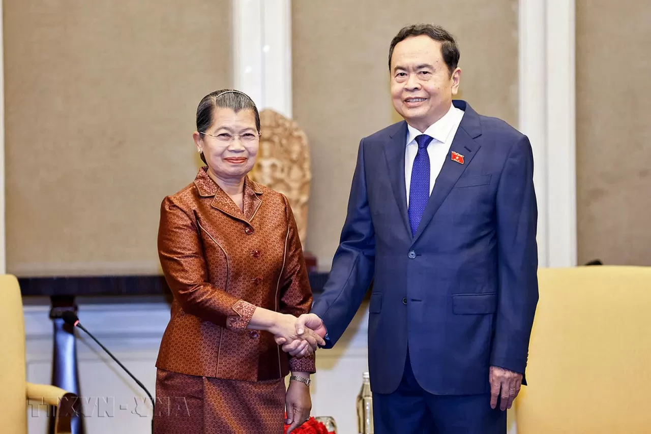 Chủ tịch Quốc hội Trần Thanh Mẫn đã tiếp Cố vấn tối cao của Quốc vương Campuchia, Phó Chủ tịch Đảng Nhân dân Campuchia (CPP), Chủ tịch Hội hữu nghị Campuchia - Việt Nam, Chủ tịch Hội Nghị sĩ hữu nghị Campuchia - Việt Nam Samdech Men Sam An. Chủ tịch Quốc hội Trần Thanh Mẫn đã tiếp Cố vấn tối cao của Quốc vương Campuchia, Phó Chủ tịch Đảng Nhân dân Campuchia (CPP), Chủ tịch Hội hữu nghị Campuchia - Việt Nam, Chủ tịch Hội Nghị sĩ hữu nghị Campuchia - Việt Nam Samdech Men Sam An.