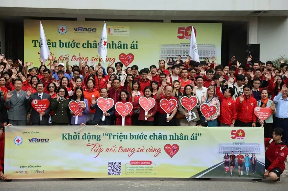 lễ phát động Chiến dịch “Triệu bước chân Nhân ái - Tiếp nối trang sử vàng” lễ phát động Chiến dịch “Triệu bước chân Nhân ái - Tiếp nối trang sử vàng”