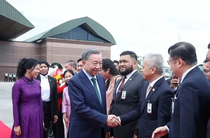 Tổng Bí thư Tô Lâm và Phu nhân kết thúc tốt đẹp chuyến thăm chính thức Malaysia Tổng Bí thư Tô Lâm và Phu nhân kết thúc tốt đẹp chuyến thăm chính thức Malaysia