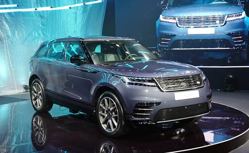 Cận cảnh Range Rover Velar 2025 ra mắt tại Việt Nam, giá từ 3,72 tỷ đồng Cận cảnh Range Rover Velar 2025 ra mắt tại Việt Nam, giá từ 3,72 tỷ đồng