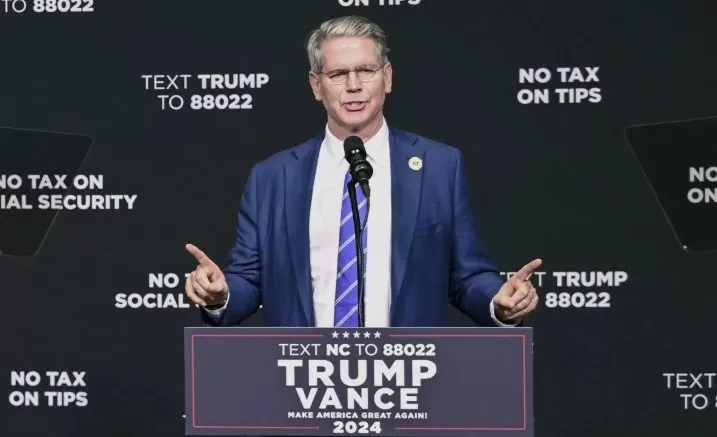 Scott Bessent, cố vấn kinh tế và người gây quỹ quan trọng trong chiến dịch tranh cử tổng thống của Donald Trump, là người ủng hộ chính sách thuế quan của nhà lãnh đạo mới đắc cử. Ảnh: AP Scott Bessent, cố vấn kinh tế và người gây quỹ quan trọng trong chiến dịch tranh cử tổng thống của Donald Trump, là người ủng hộ chính sách thuế quan của nhà lãnh đạo mới đắc cử. Ảnh: AP