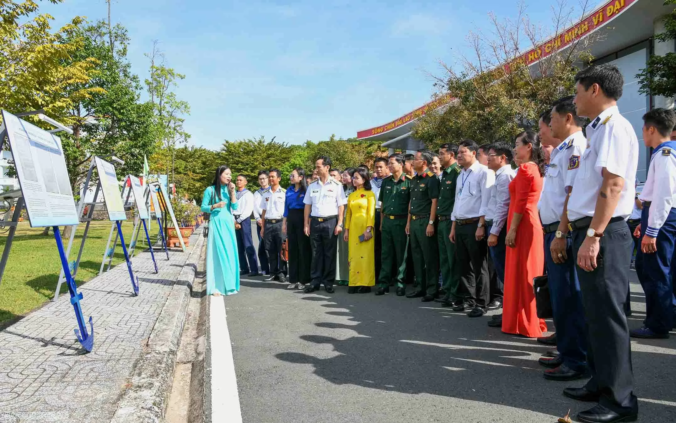 Hoàng Sa, Trường Sa – Biển, đảo thiêng liêng Hoàng Sa, Trường Sa – Biển, đảo thiêng liêng