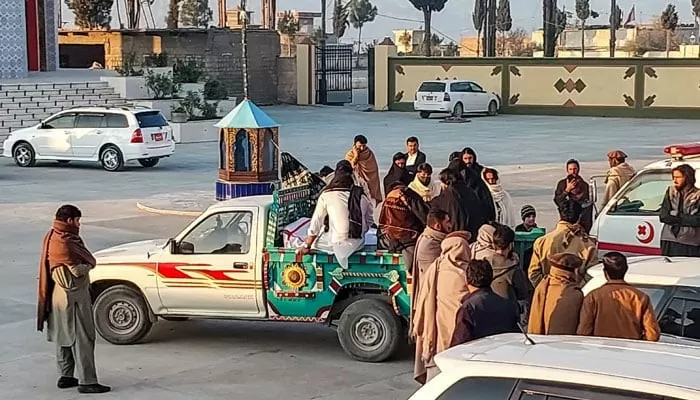 Pakistan: Bạo lực giáo phái khiến hơn 80 người thiệt mạng, chính phủ nỗ lực hòa giải với lệnh ngừng bắn 7 ngày Pakistan: Bạo lực giáo phái khiến hơn 80 người thiệt mạng, chính phủ nỗ lực hòa giải với lệnh ngừng bắn 7 ngày
