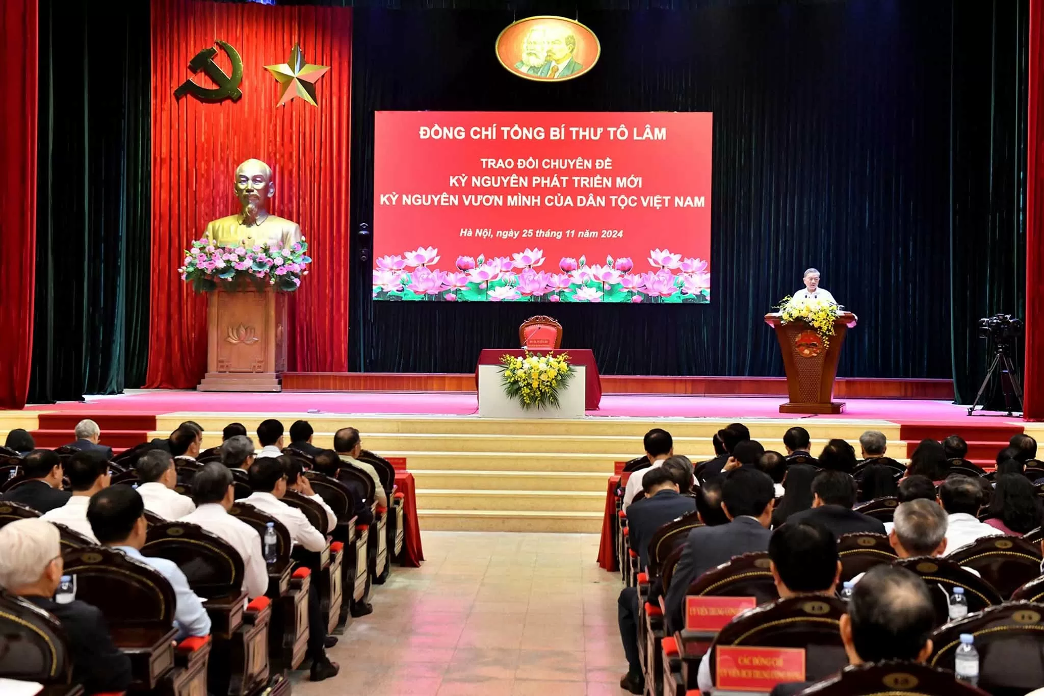 Khát vọng vươn mình trong kỷ nguyên mới Khát vọng vươn mình trong kỷ nguyên mới