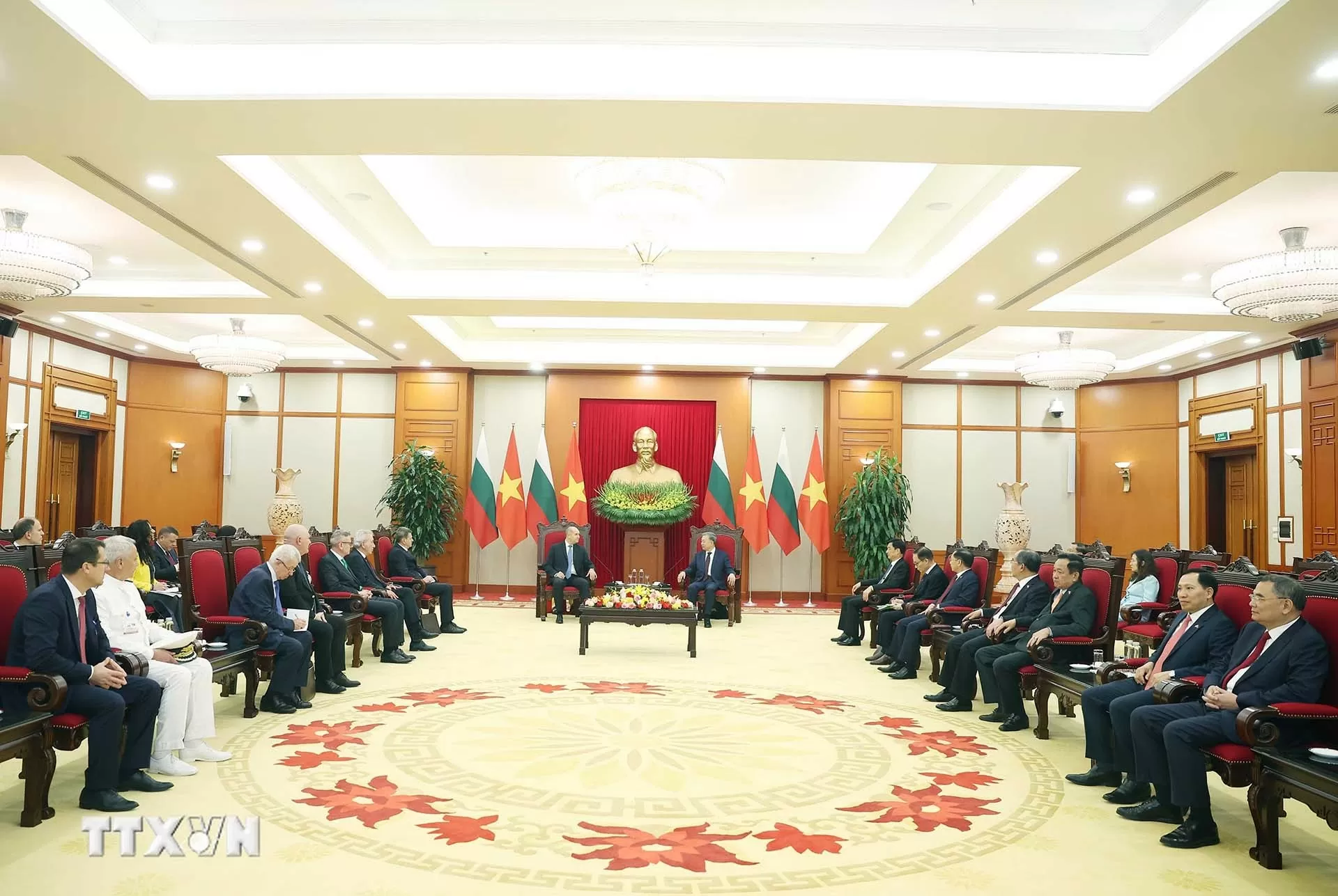 Tổng Bí thư Tô Lâm tiếp Tổng thống Bulgaria Rumen Radev Tổng Bí thư Tô Lâm tiếp Tổng thống Bulgaria Rumen Radev