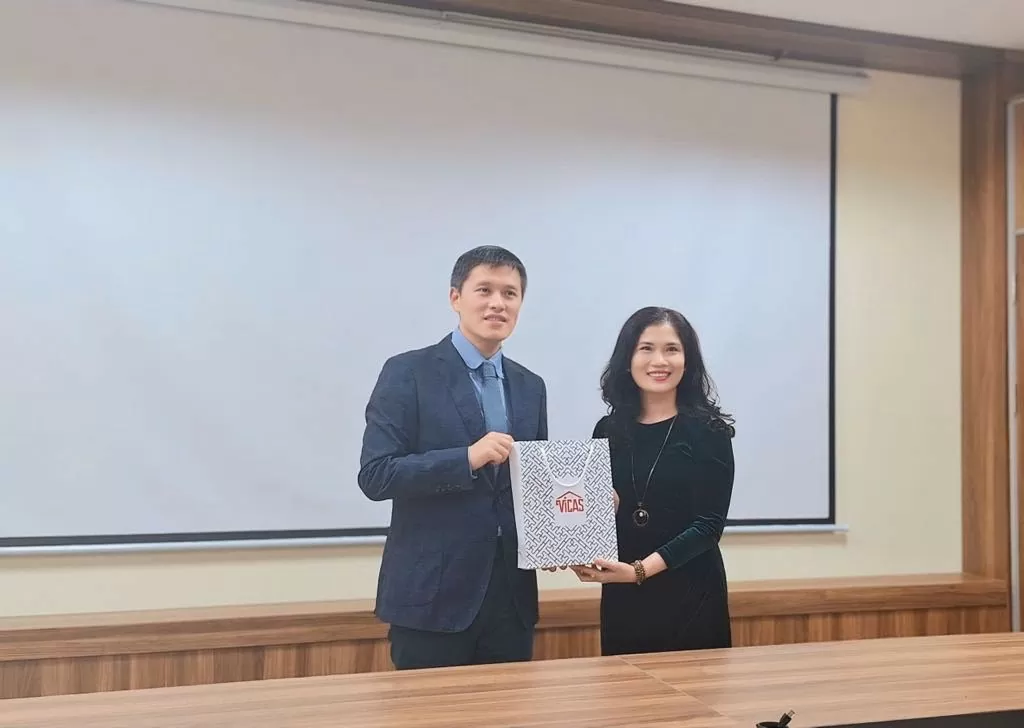 Chuyên gia Trung Quốc chia sẻ kinh nghiệm tích hợp giữa văn hóa và công nghệ Chuyên gia Trung Quốc chia sẻ kinh nghiệm tích hợp giữa văn hóa và công nghệ