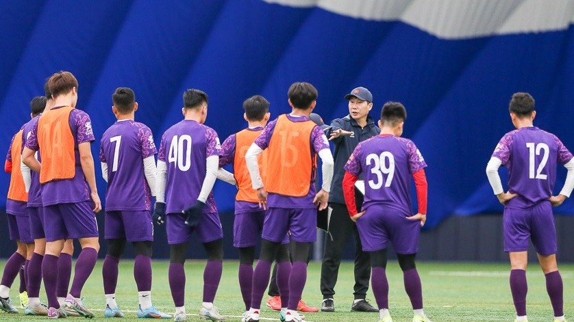 thay tro hlv doi tuyen viet nam san sang cho tran dau tap dau tien tai han quoc