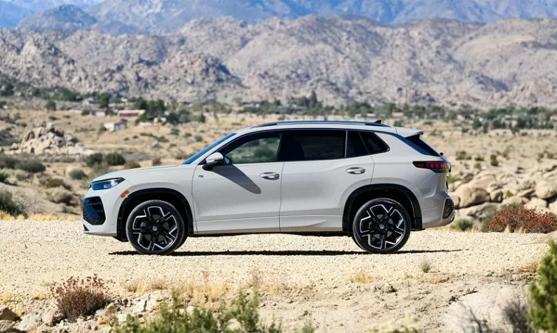 Cận cảnh Volkswagen Tiguan 2025 ra mắt tại thị trường Mỹ Cận cảnh Volkswagen Tiguan 2025 ra mắt tại thị trường Mỹ