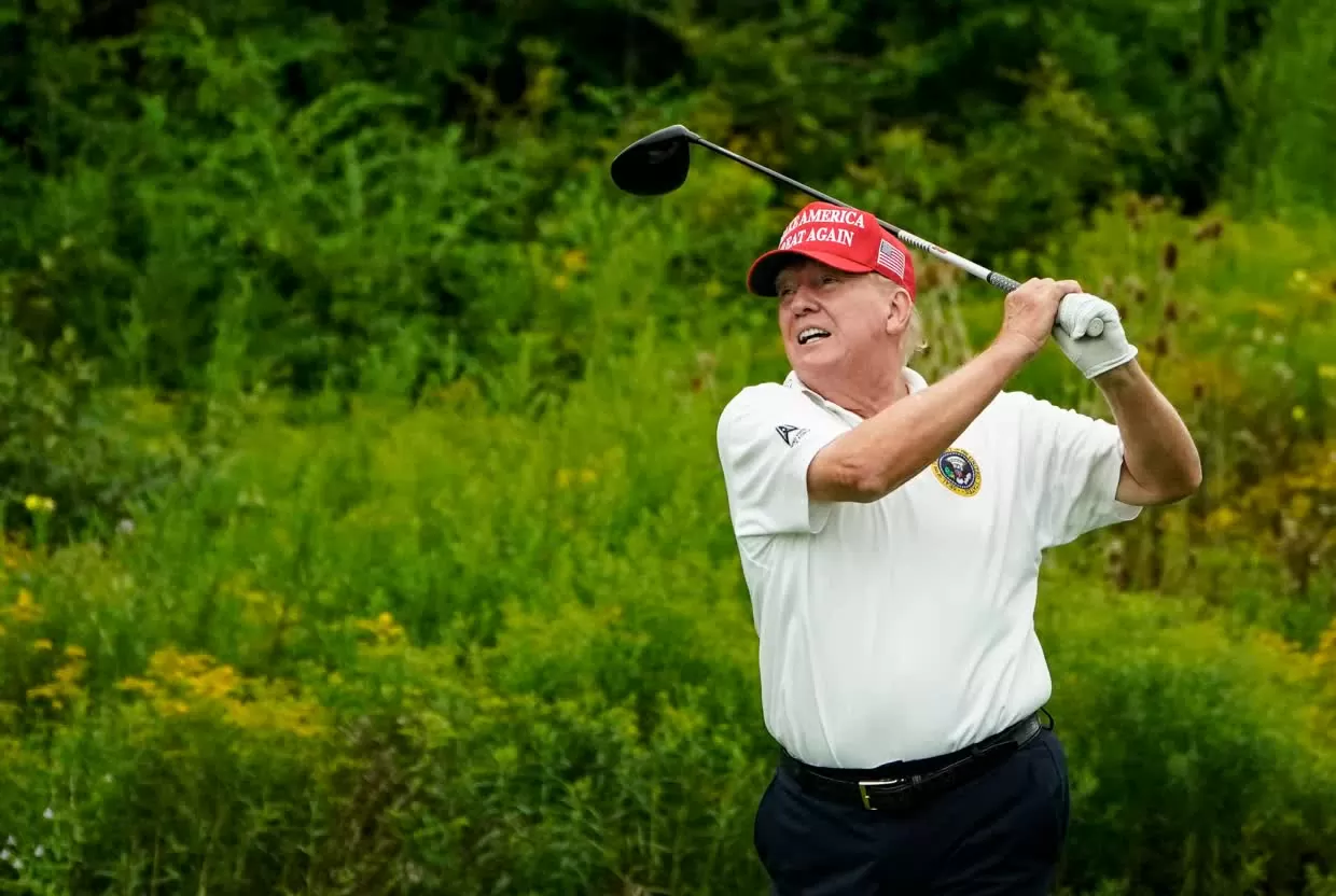 Liệu ông Trump có tái xuất với ngoại giao golf hay không? Liệu ông Trump có tái xuất với ngoại giao golf hay không?