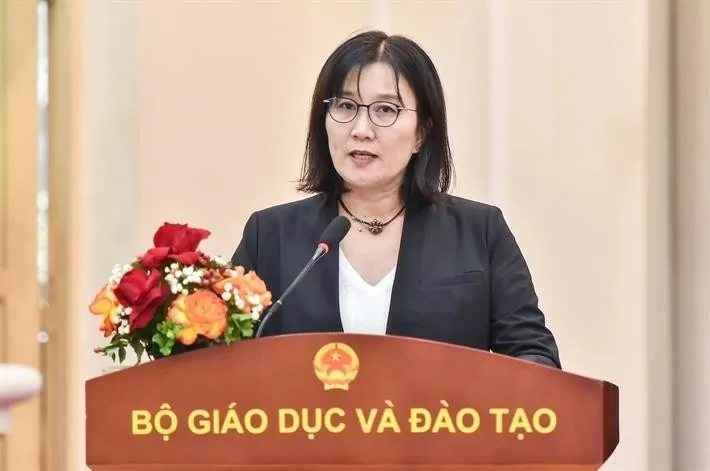 Đối thoại về Khung chính sách và pháp lý quốc tế dành cho Nhà giáo Đối thoại về Khung chính sách và pháp lý quốc tế dành cho Nhà giáo