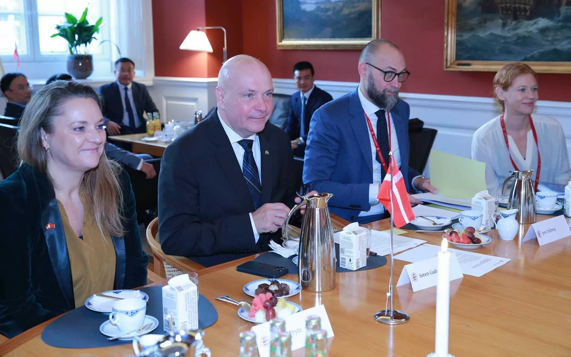 Phó Thủ tướng Trần Hồng Hà hội kiến Chủ tịch Quốc hội Đan Mạch Soren Gade Phó Thủ tướng Trần Hồng Hà hội kiến Chủ tịch Quốc hội Đan Mạch Soren Gade