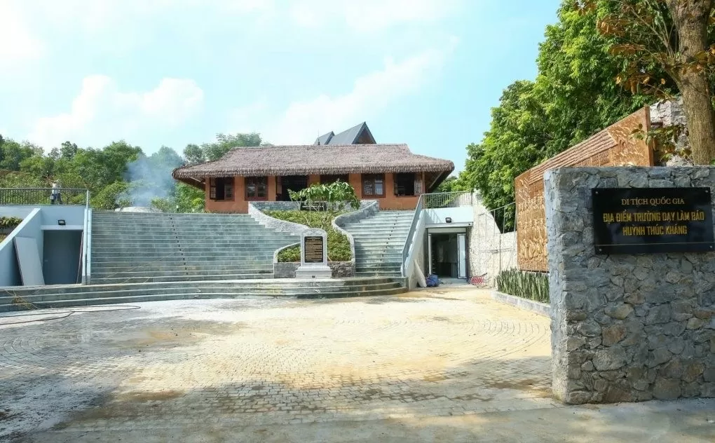 Khu di tích Trường dạy làm báo Huỳnh Thúc Kháng - 'cái nôi' của nền báo chí cách mạng Việt Nam Khu di tích Trường dạy làm báo Huỳnh Thúc Kháng - 'cái nôi' của nền báo chí cách mạng Việt Nam