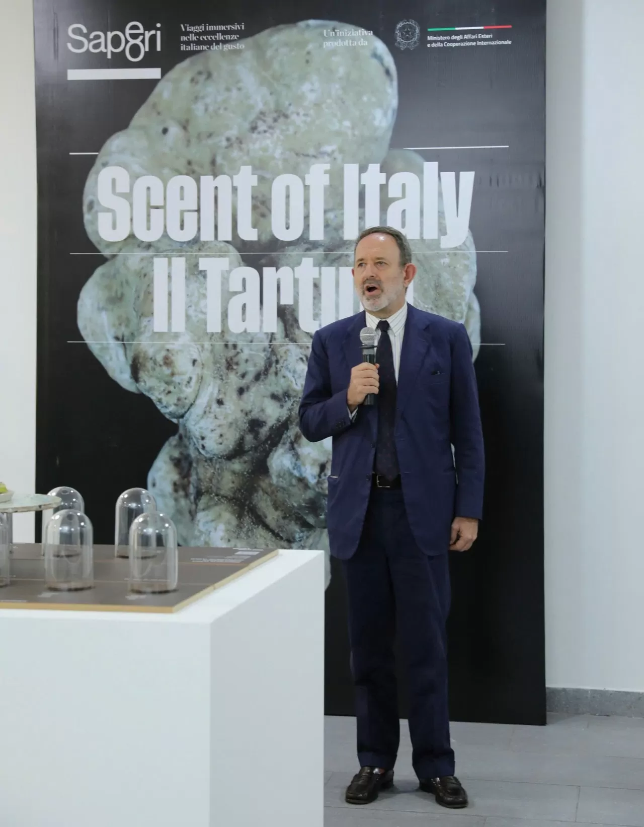 Khám phá vẻ đẹp huyền bí của nấm truffle – ‘viên ngọc trai đen’ của ẩm thực Ý Khám phá vẻ đẹp huyền bí của nấm truffle – ‘viên ngọc trai đen’ của ẩm thực Ý