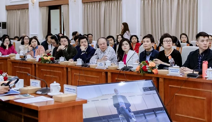 Khung chính sách và pháp lý quốc tế dành cho nhà giáo hướng tới các đề xuất cho Việt Nam Khung chính sách và pháp lý quốc tế dành cho nhà giáo hướng tới các đề xuất cho Việt Nam