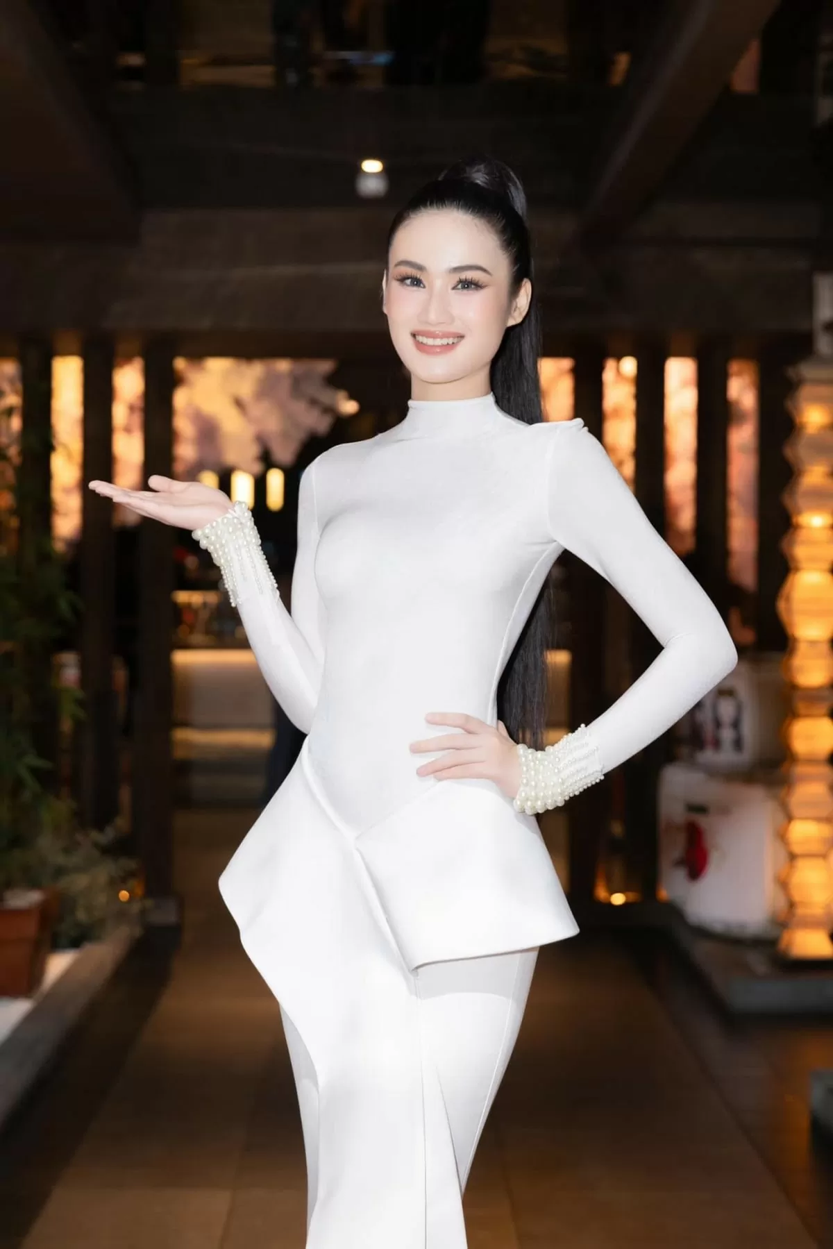 Hoa hậu Ý Nhi Hoa hậu Ý Nhi
