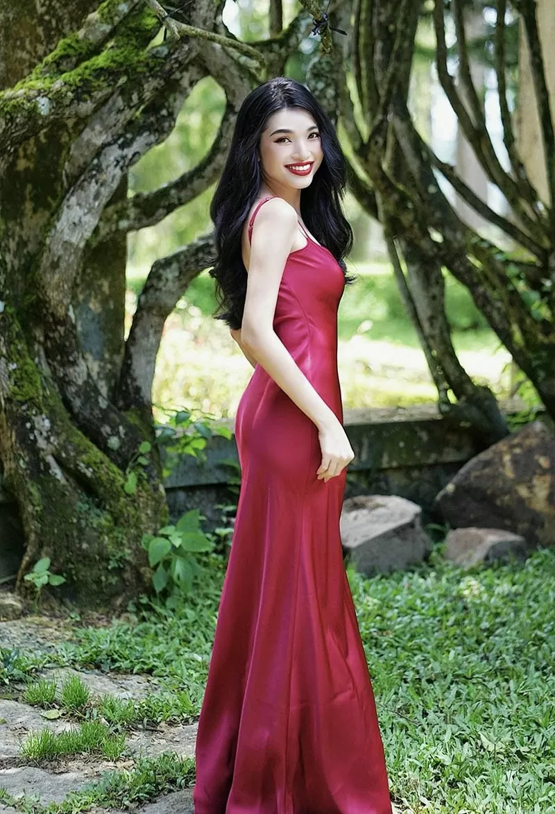 Diễm Nhi ấp ủ nhiều kế hoạch phát triển trong tương lai. Diễm Nhi ấp ủ nhiều kế hoạch phát triển trong tương lai.