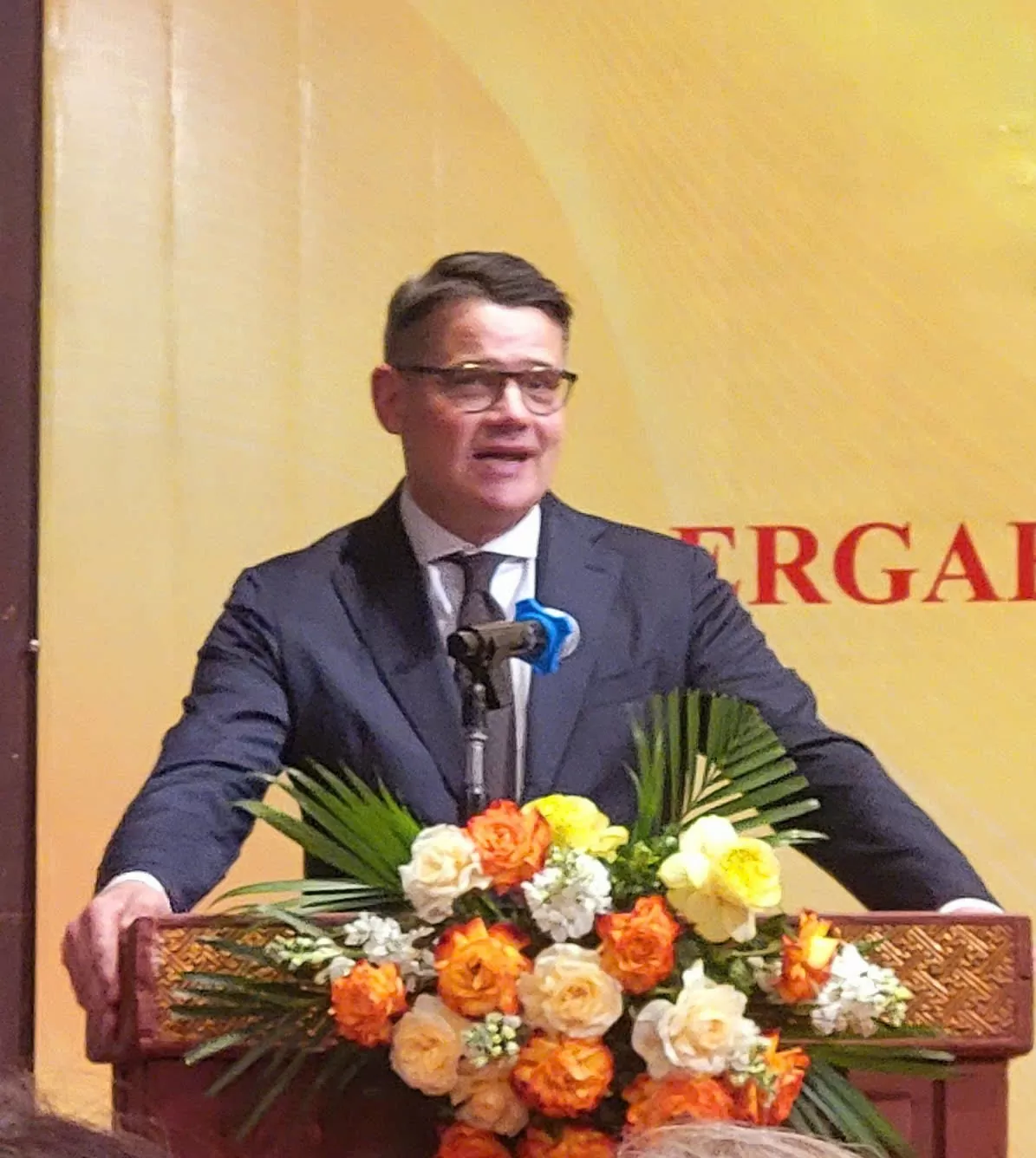Trao học bổng Đức niên học năm 2024-2025 cho sinh viên nghèo vượt khó, có thành tích học tập tốt Trao học bổng Đức niên học năm 2024-2025 cho sinh viên nghèo vượt khó, có thành tích học tập tốt